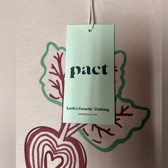 NWOT Pact women’s Heart Beet t-shirt size S, 100% organic cotton flattering tee! - Picture 3 of 4